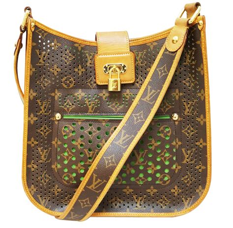 lv musette sling bag|louis vuitton avenue bag.